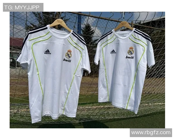 足球明星穿着的大号球衣推荐及其背后的故事解析